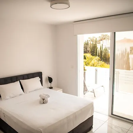 Villa Saturn Larnaca